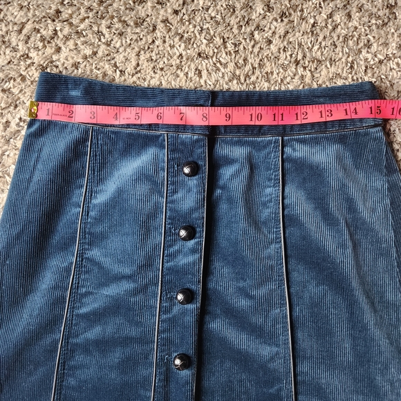 Veronica Beard Blue Corduroy Button-Front Skirt - Picture 4 of 6
